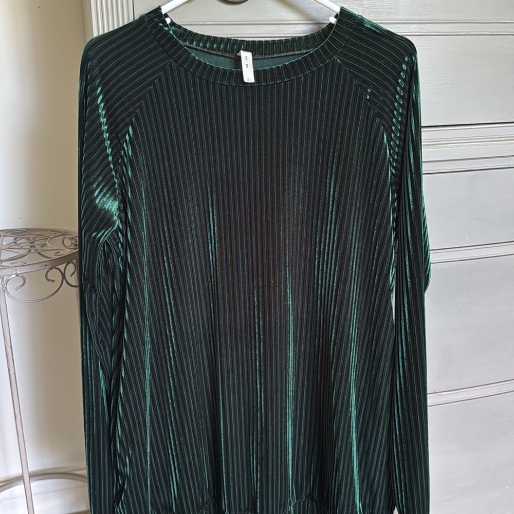 TSH Green Ribbed Blouse with Full-Length Sleeves
